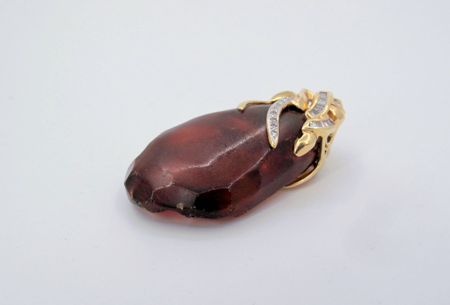 Vintage 14K Yellow Gold Amber Diamond Ladies Pendant Fine Jewelry