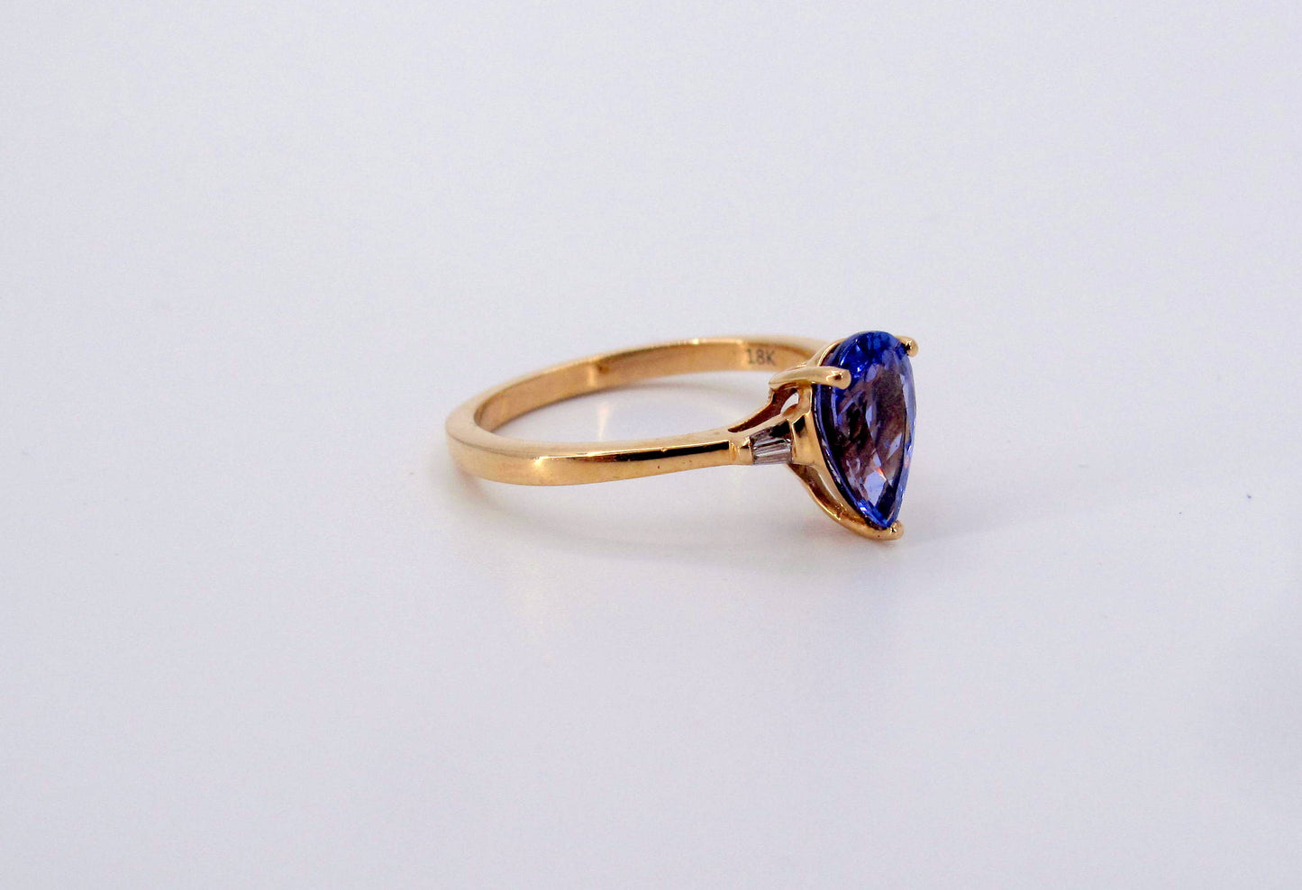 Superb 18K Gold ILIANA Tanzanite & Diamonds Ladies Ring Size 7.25