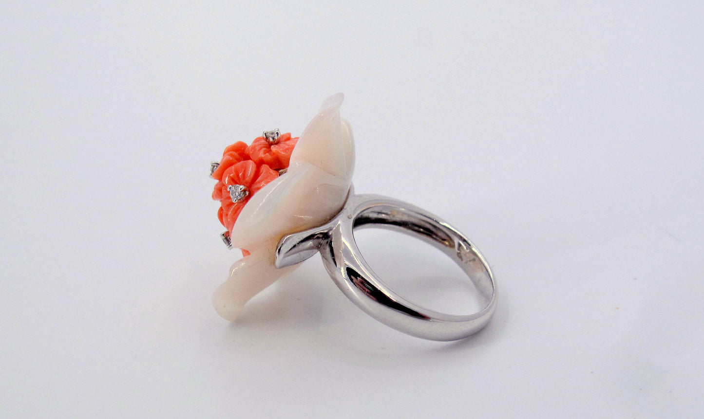 Stunning 18K Gold M.O.P-Coral-Diamond Ladies Ring Fine Jewelry Size 5.25
