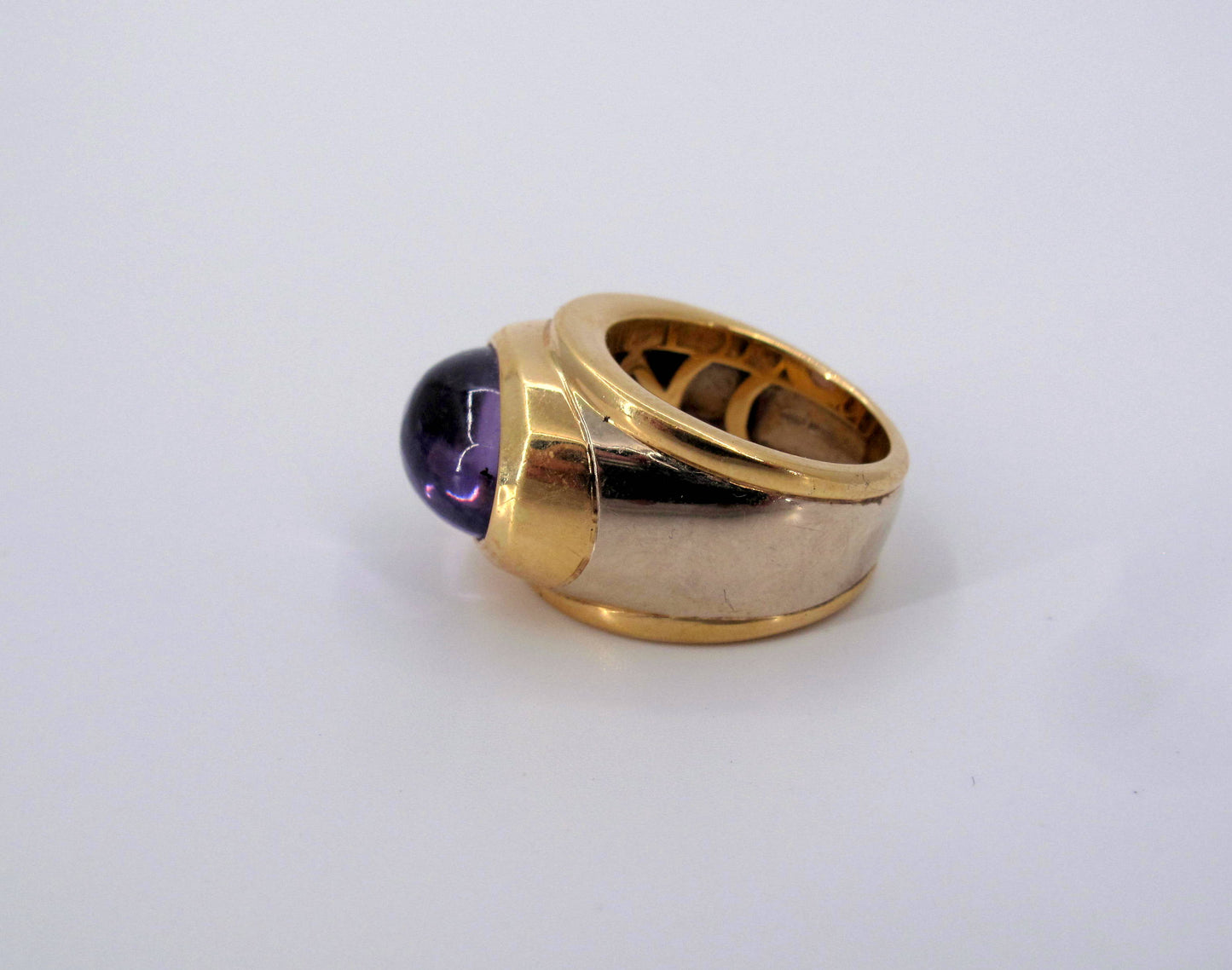 Superb 18K Gold MARINA B. Amethyst Ladies Cocktail Ring Size 6
