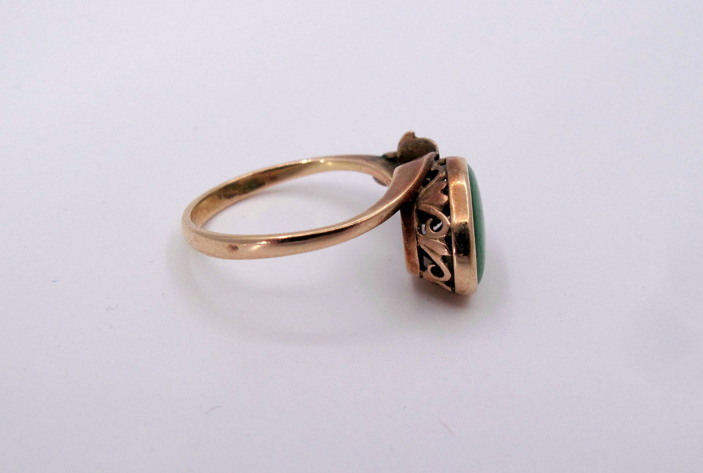 Estate 14K Gold Vintage Jade Ladies Ring Size 6.5 Fine Jewelry