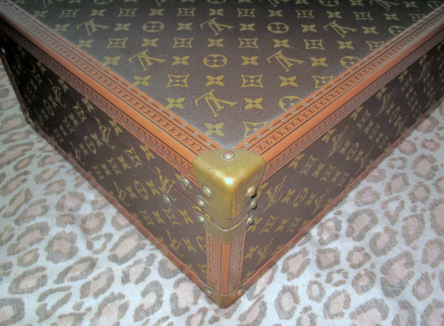 Original Vintage Louis Vuitton Trunk Luggage Brown Monogram