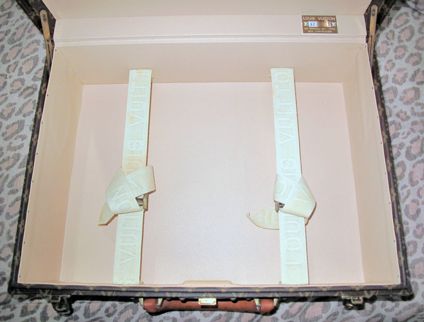 Original Vintage Louis Vuitton Trunk Luggage Brown Monogram