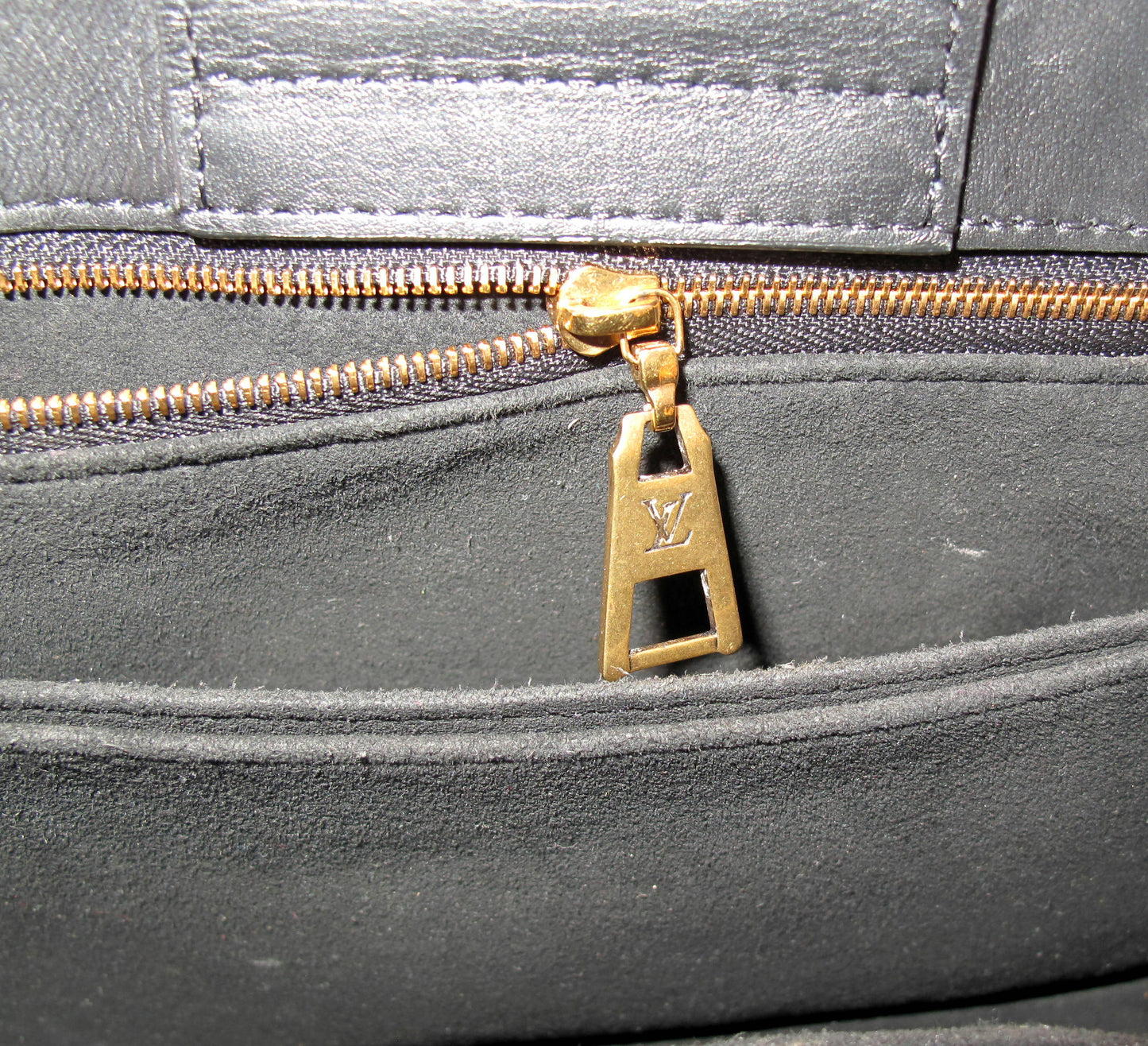 Original LOUIS VUITTON "NEW WAVE" Black Calfskin Ladies Handbag