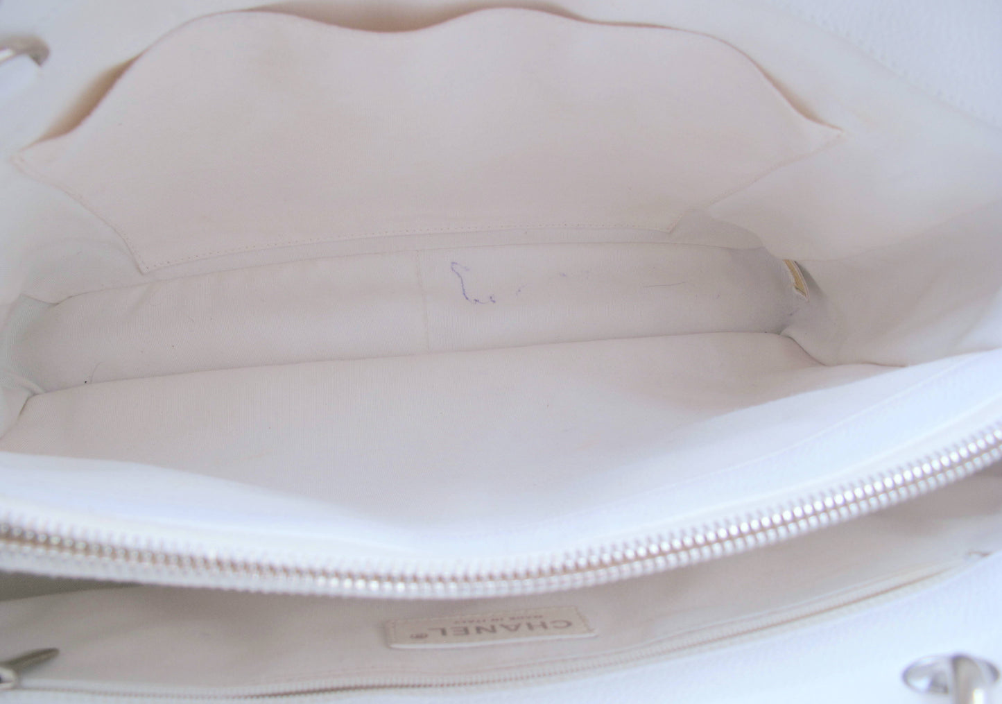 Original CHANEL "GRAND SHOPPER" Caviar Leather White Ladies Handbag