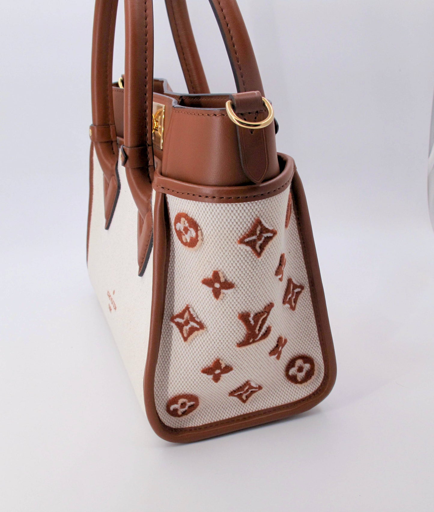 Original LOUIS VUITTON "ON MY SIDE" PM Leather Ladies Handbag