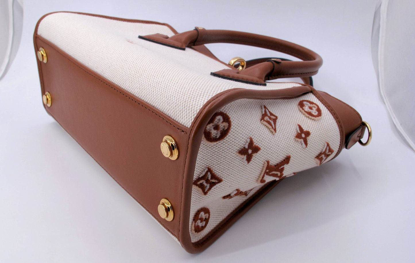 Original LOUIS VUITTON "ON MY SIDE" PM Leather Ladies Handbag