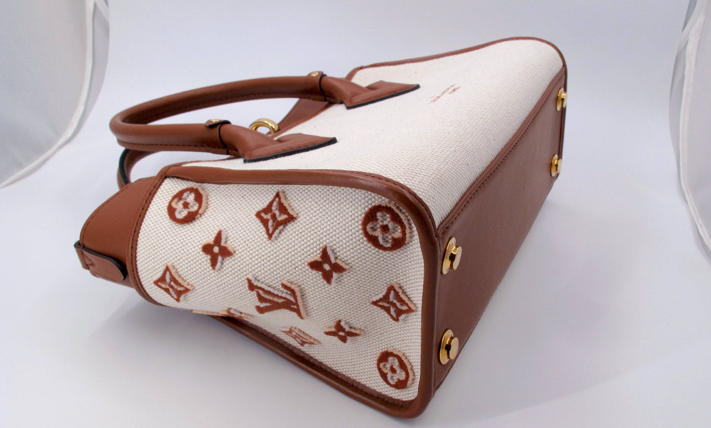 Original LOUIS VUITTON "ON MY SIDE" PM Leather Ladies Handbag