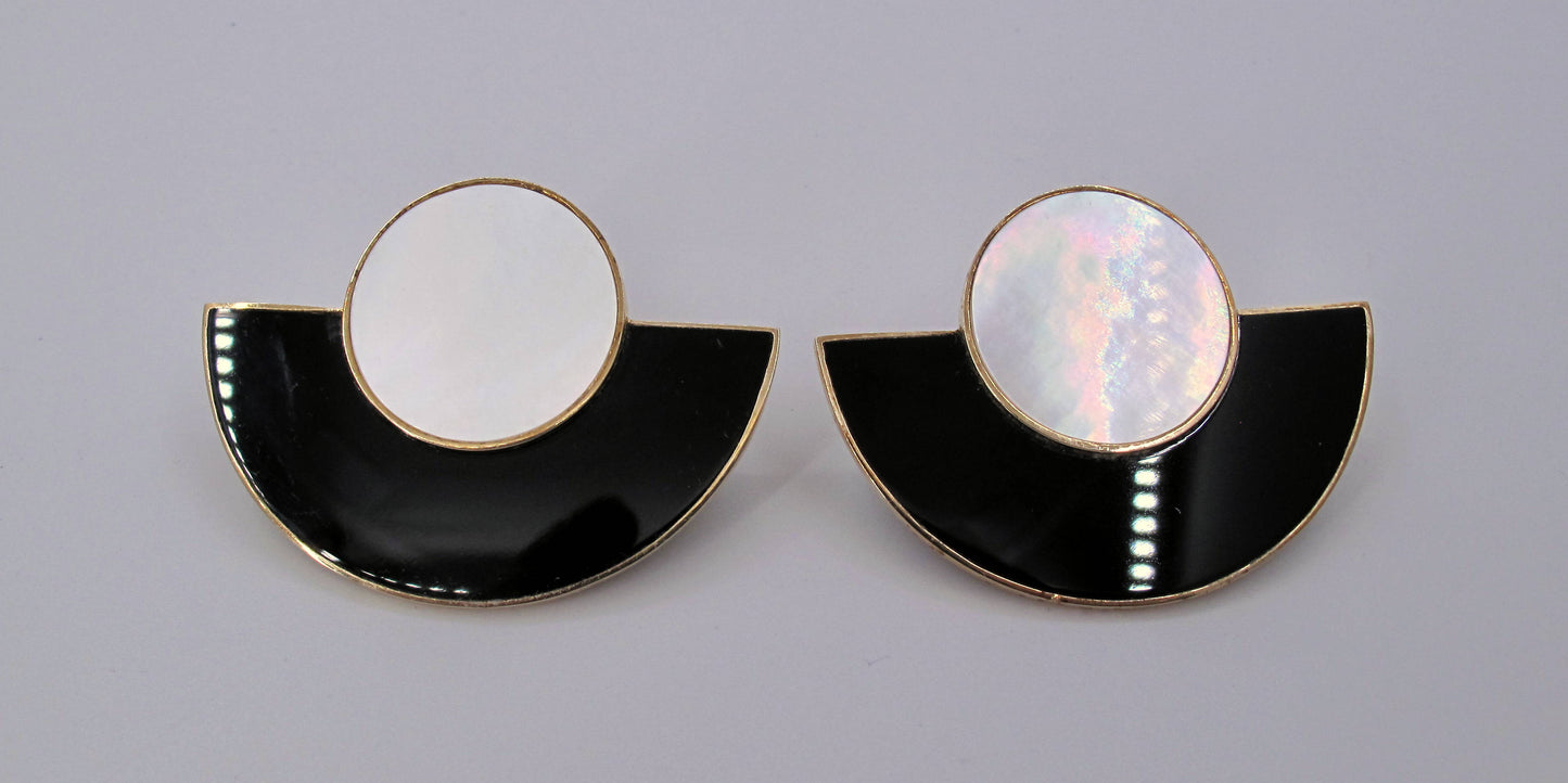 Stunning Retro 14K Gold M.O.P & Onyx Ladies Earrings Fine Jewelry