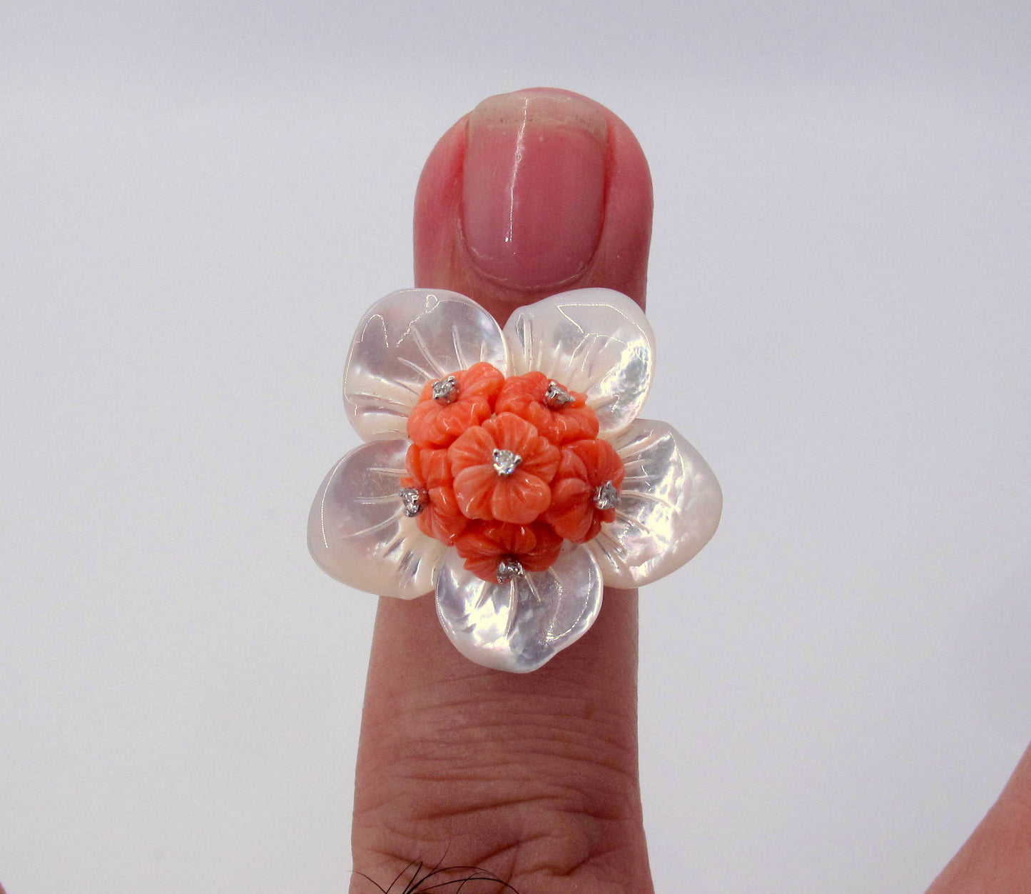 Stunning 18K Gold M.O.P-Coral-Diamond Ladies Ring Fine Jewelry Size 5.25
