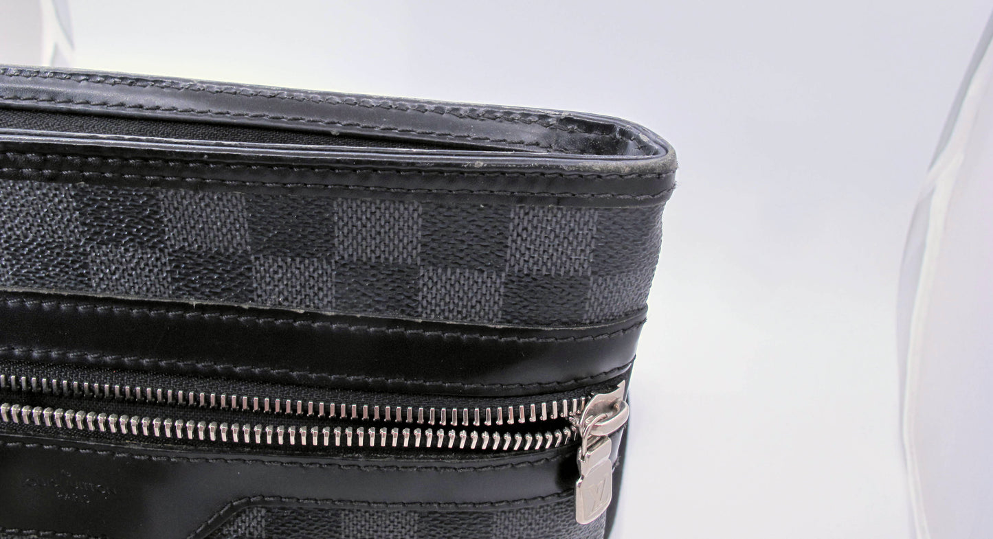 Original LOUIS VUITTON "THOMAS" Damier Graphite Messenger Handbag