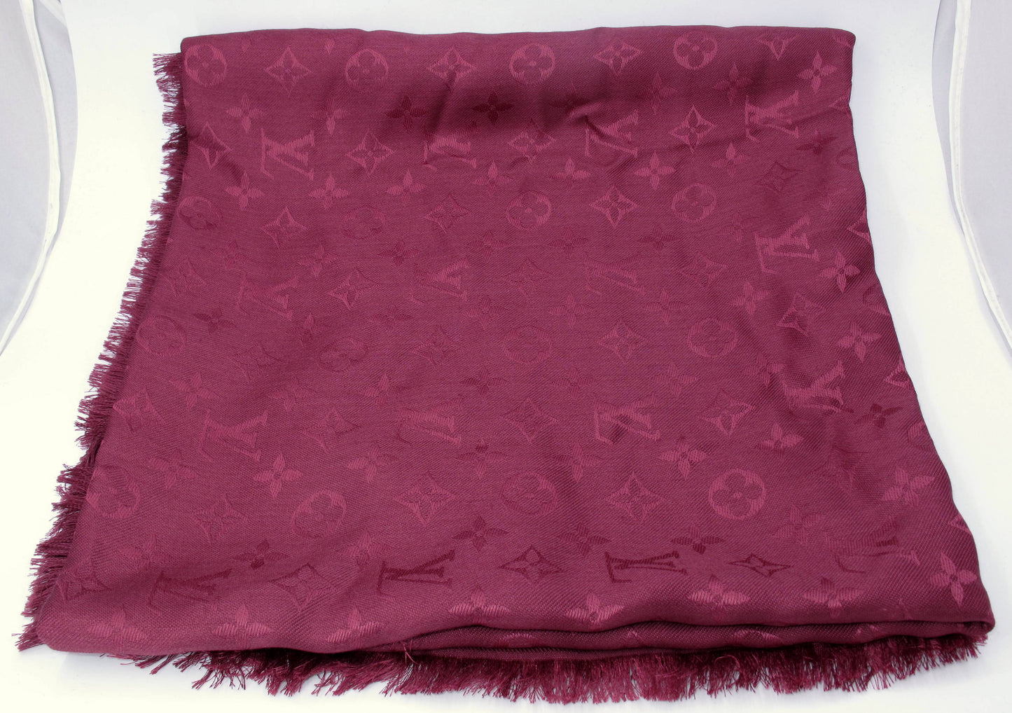Stunning LOUIS VUITTON Classic Shawl Burgundy Monogram With Box