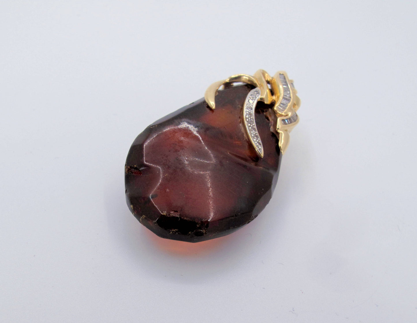 Vintage 14K Yellow Gold Amber Diamond Ladies Pendant Fine Jewelry