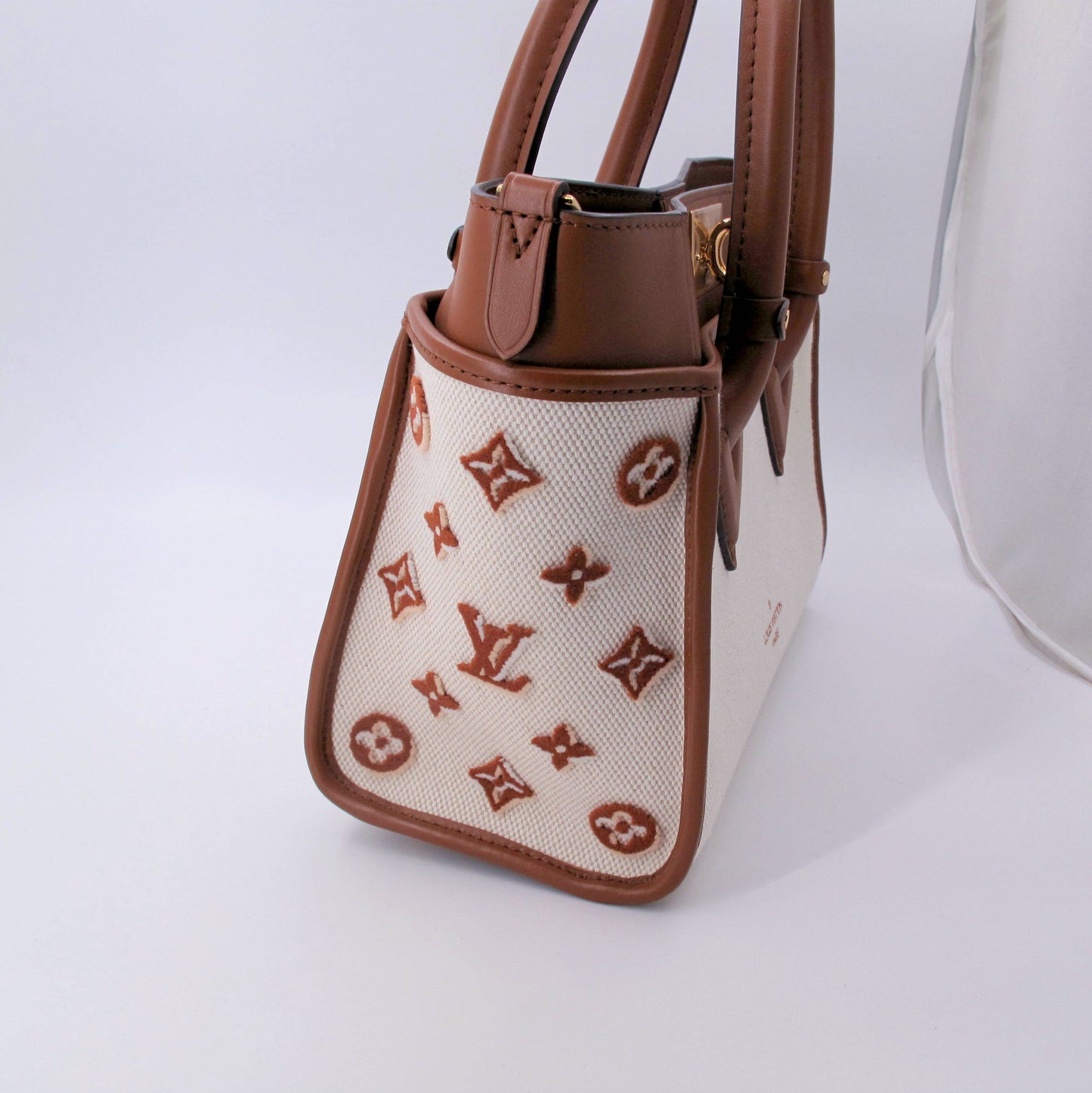 Original LOUIS VUITTON "ON MY SIDE" PM Leather Ladies Handbag
