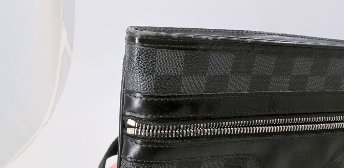 Original LOUIS VUITTON "THOMAS" Damier Graphite Messenger Handbag