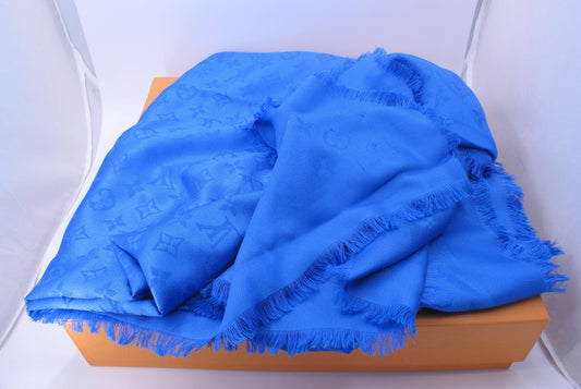 Stunning LOUIS VUITTON Classic Shawl Blue Monogram With Box