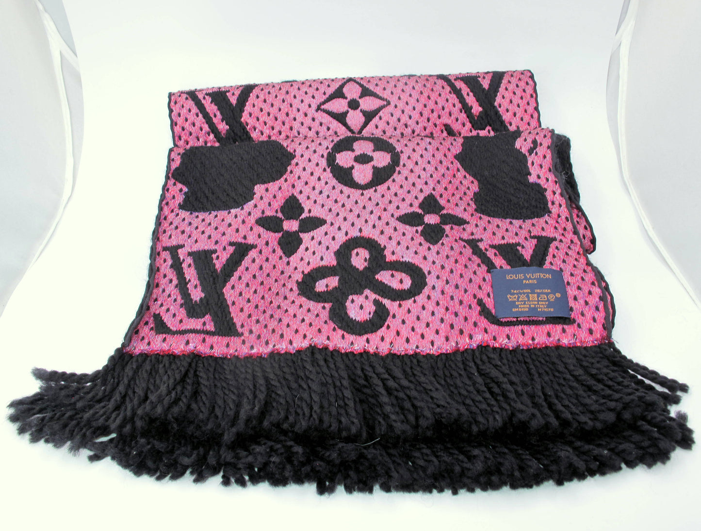 Stunning LOUIS VUITTON Logomania Superstition Monogram Scarf With Box
